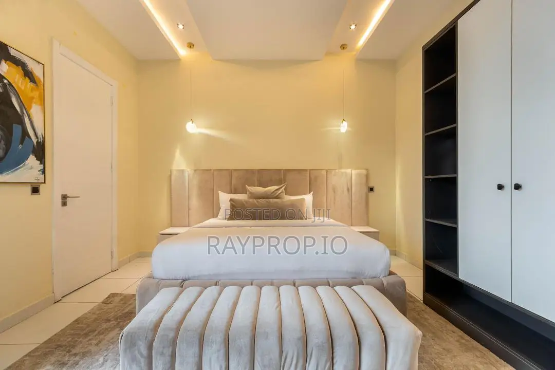 14f2d0zp - 4 Bedroom Shortlet in Lekki Phase 1 in Lekki Phase 1