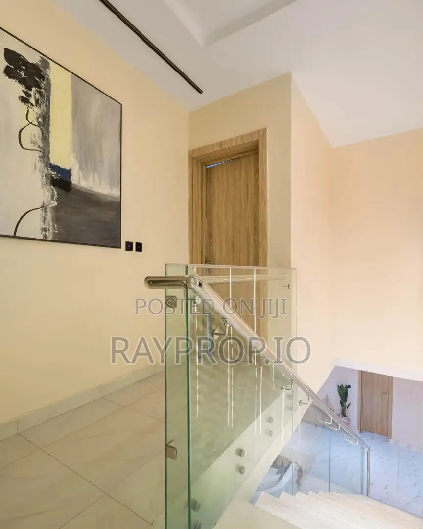 185c03za - 2 Bedroom Shortlet in Lekki Phase 1 in Lekki Phase 1