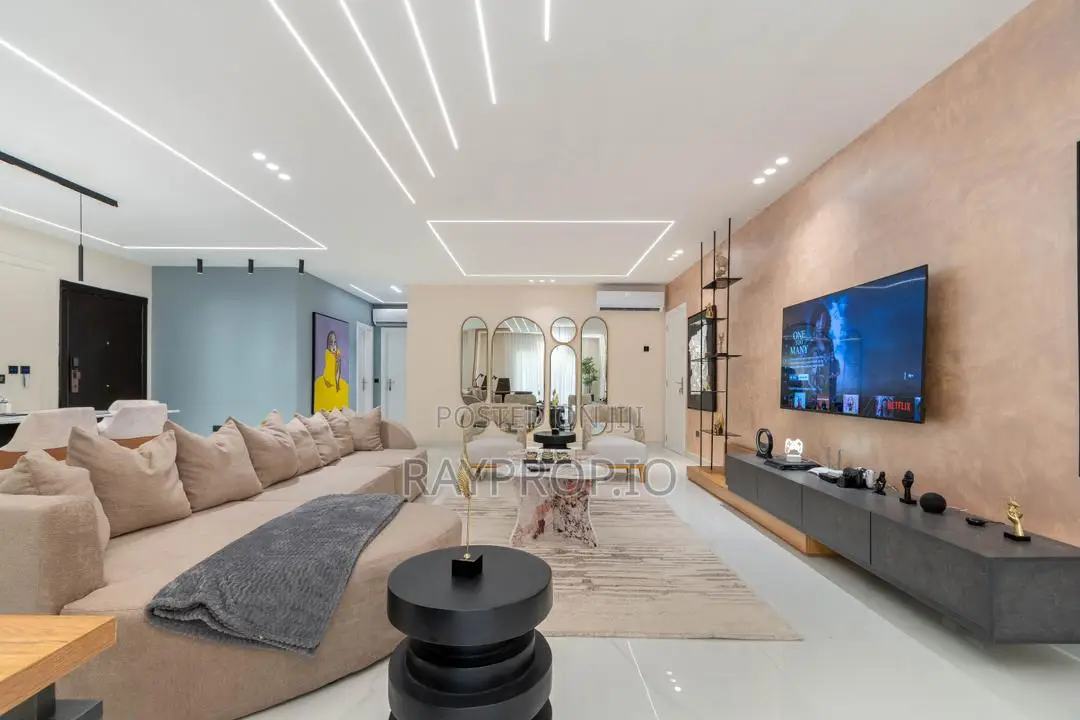 120925iy - 3 Bedroom Shortlet in Ikoyi in Parkview Estate