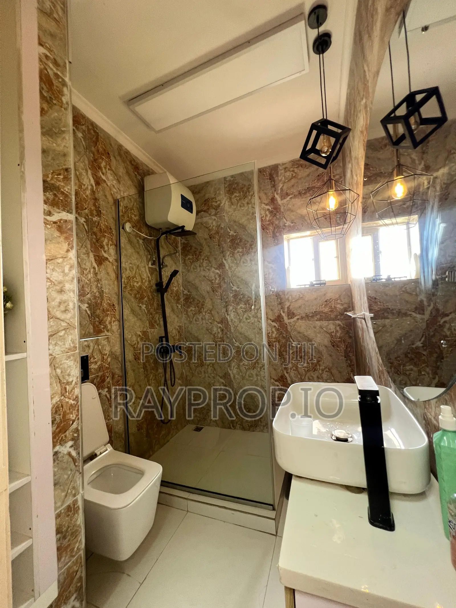 1380d7kj - 3 Bedroom Shortlet in Chevron Lekki in Chevron