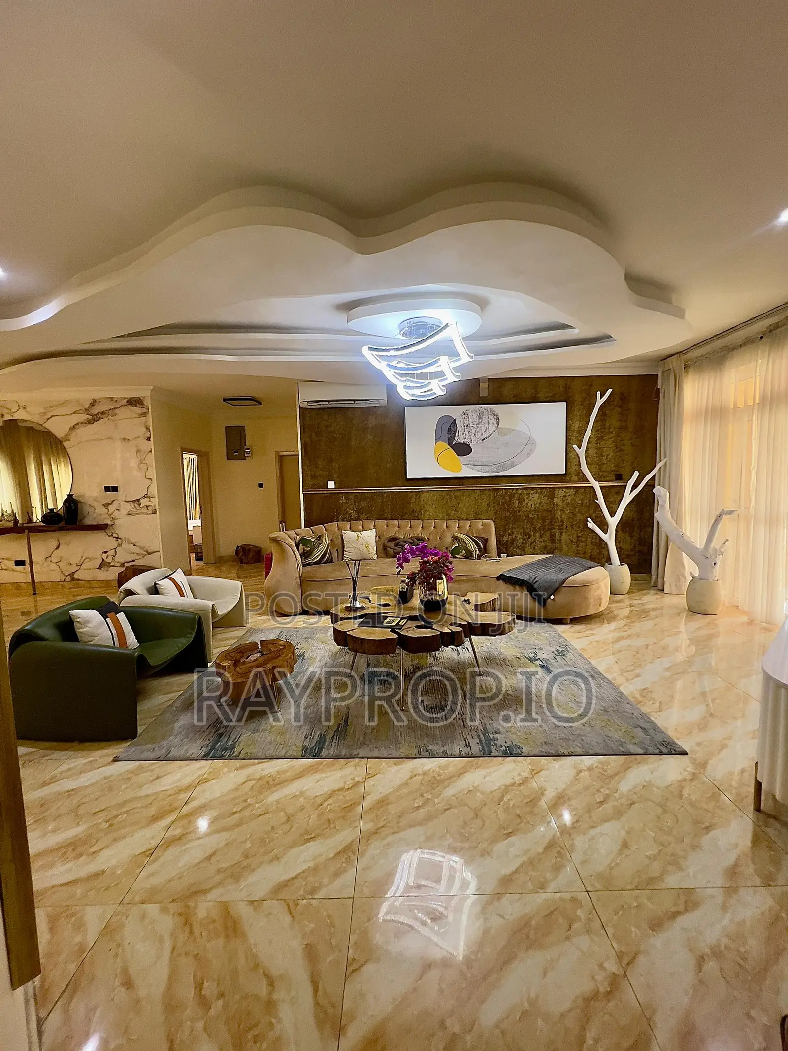1380d7kj - 3 Bedroom Shortlet in Chevron Lekki in Chevron