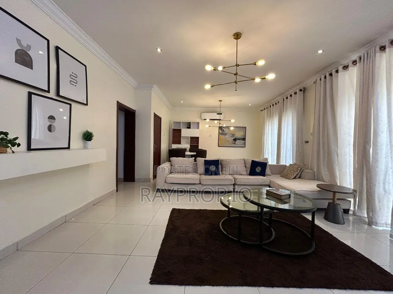 13dc50ih - 2 Bedroom Shortlet in Chevron Lekki in Chevron