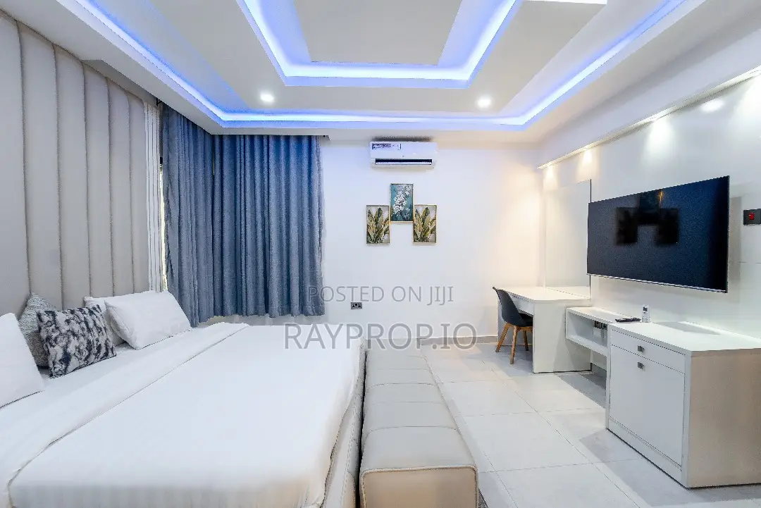 750141mn - 5 Bedroom Shortlet in Lekki Phase 1 in Lekki Phase 1