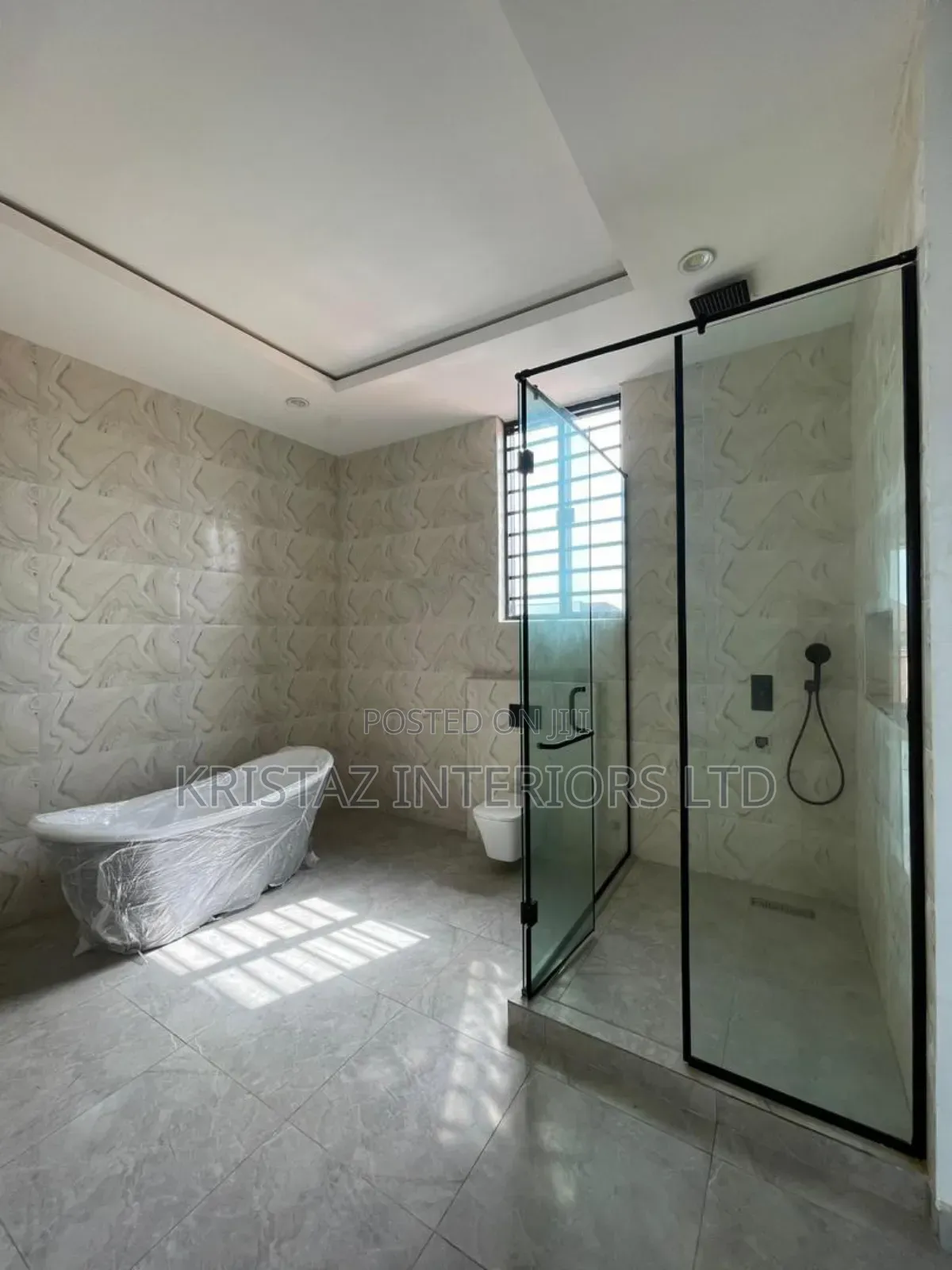 5bdrm Duplex in Osapa london for sale in Osapa london