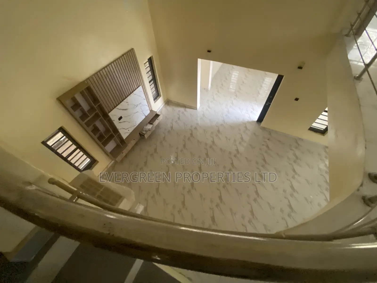 5bdrm Penthouse in Lere Adigun, Basorun for rent in Basorun
