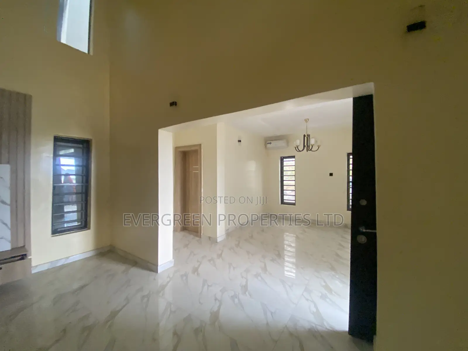 5bdrm Penthouse in Lere Adigun, Basorun for rent in Basorun