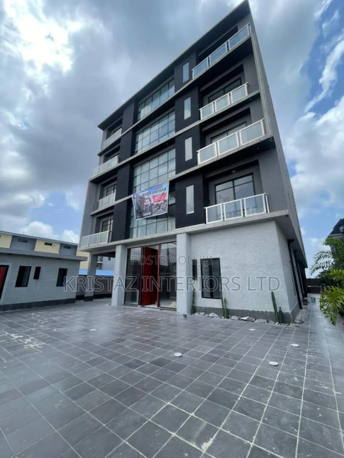 1bdrm Apartment in Orchid Road, Lekki Phase 2 for sale in Lekki Phase 2