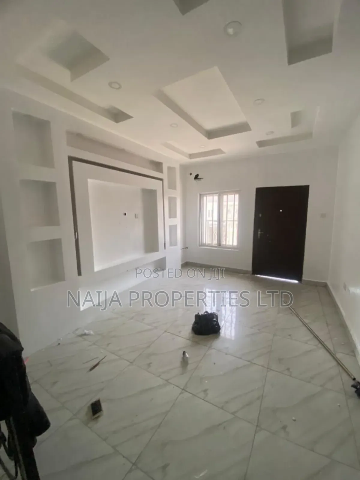5bdrm Duplex in Osapa London for sale in Osapa london
