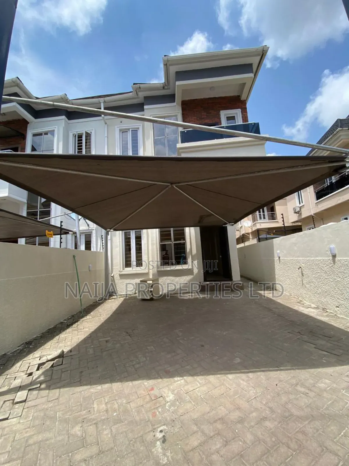 3bdrm Duplex in Chevron for rent in Chevron