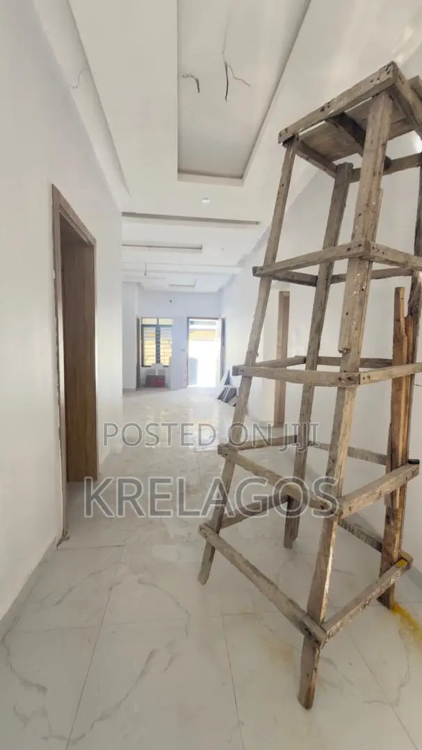 2bdrm Apartment in Abraham Adesanya Estate for sale in Abraham Adesanya Estate