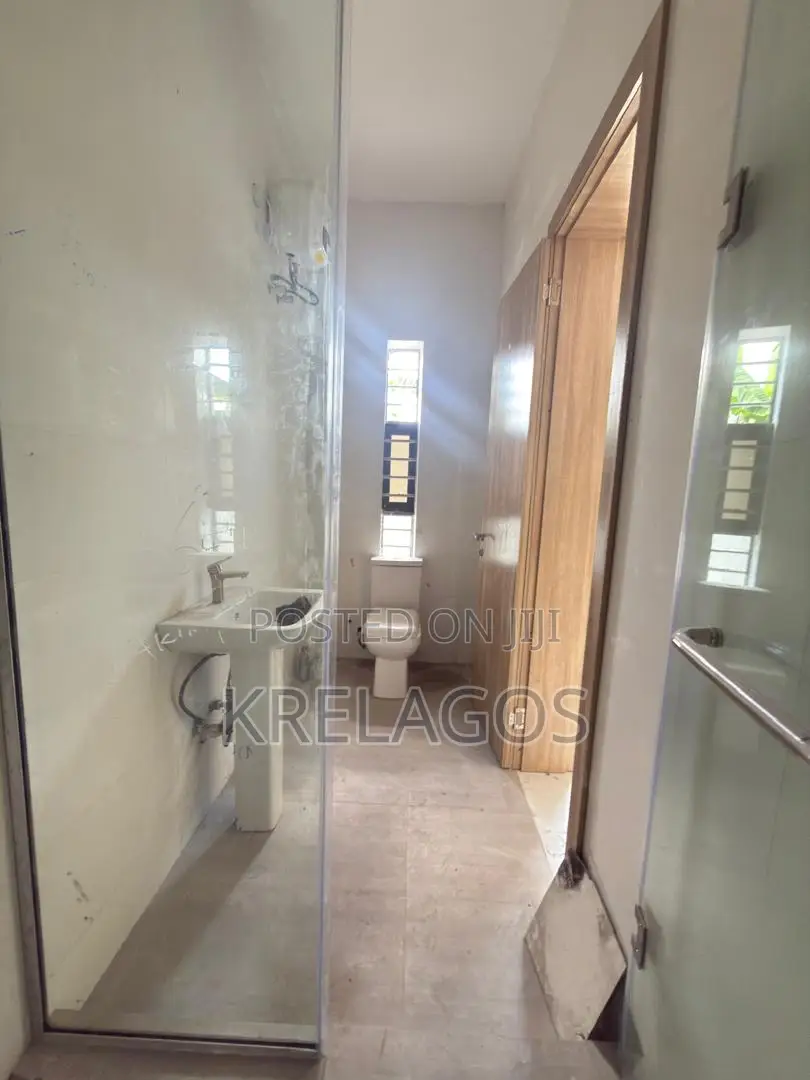 2bdrm Apartment in Abraham Adesanya Estate for sale in Abraham Adesanya Estate
