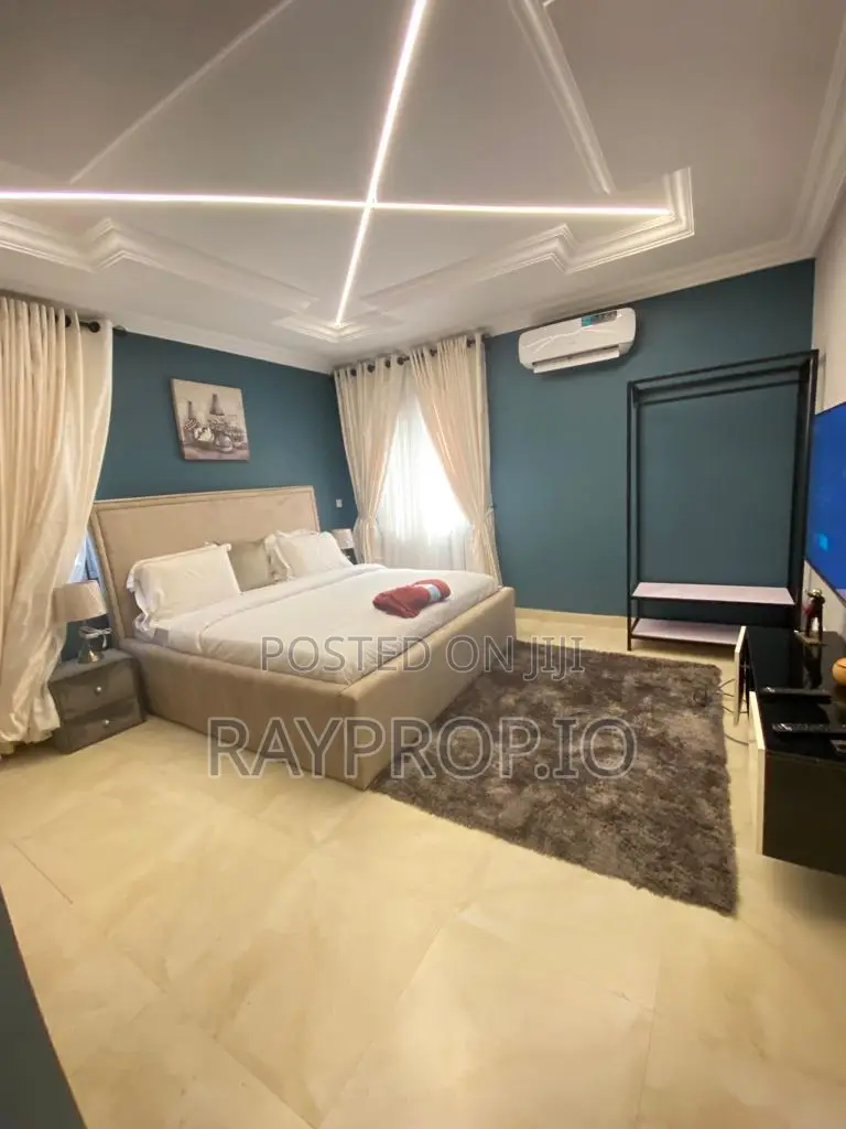 073820qj - 2 Bedroom Shortlet in Lekki Phase 1 in Lekki Phase 1
