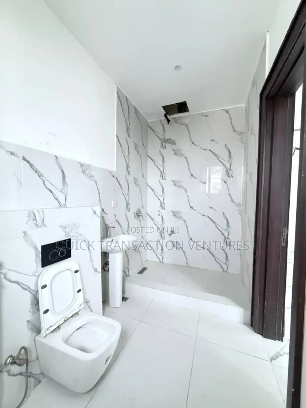 4bdrm Maisonette in Victoria Island Extension for sale in Victoria Island Extension