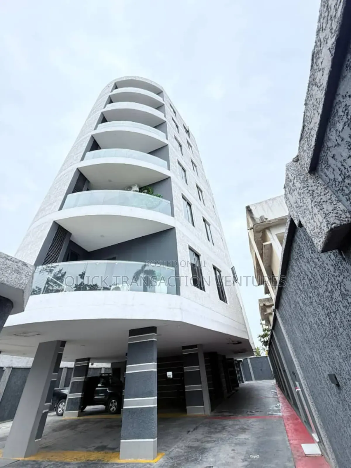 4bdrm Maisonette in Victoria Island Extension for sale in Victoria Island Extension