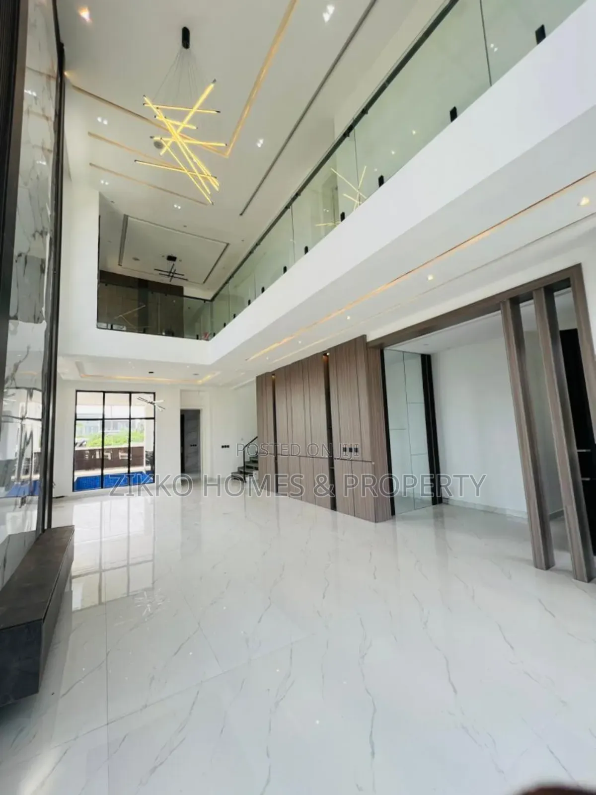 5bdrm Duplex in Ikota, Lekki for sale in Lekki