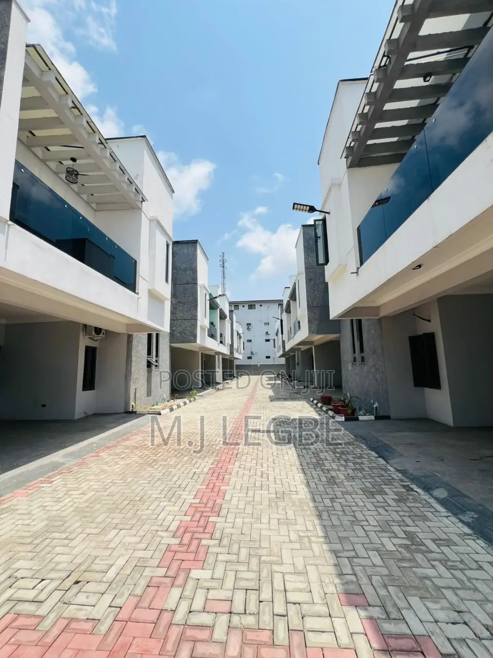 4bdrm Duplex in Ajah for sale in Ajah