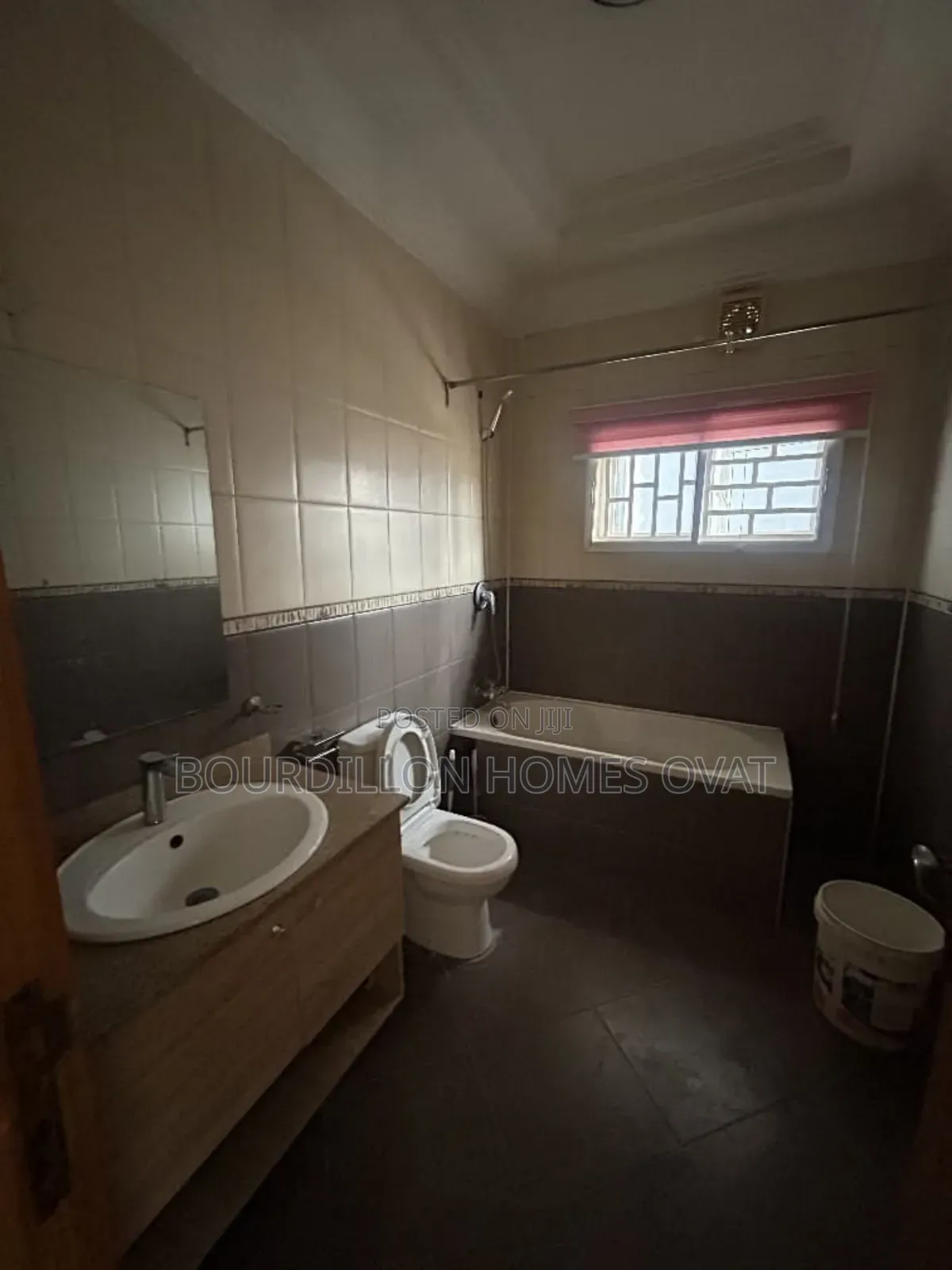 4bdrm Duplex in Lekki Phase 1 for rent in Lekki Phase 1