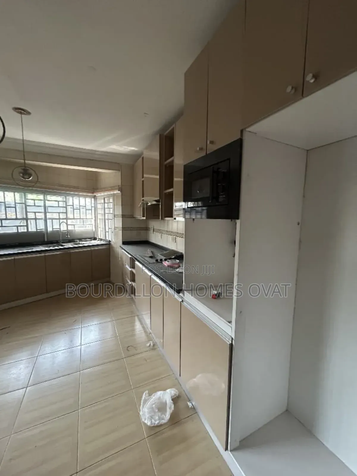 4bdrm Duplex in Lekki Phase 1 for rent in Lekki Phase 1