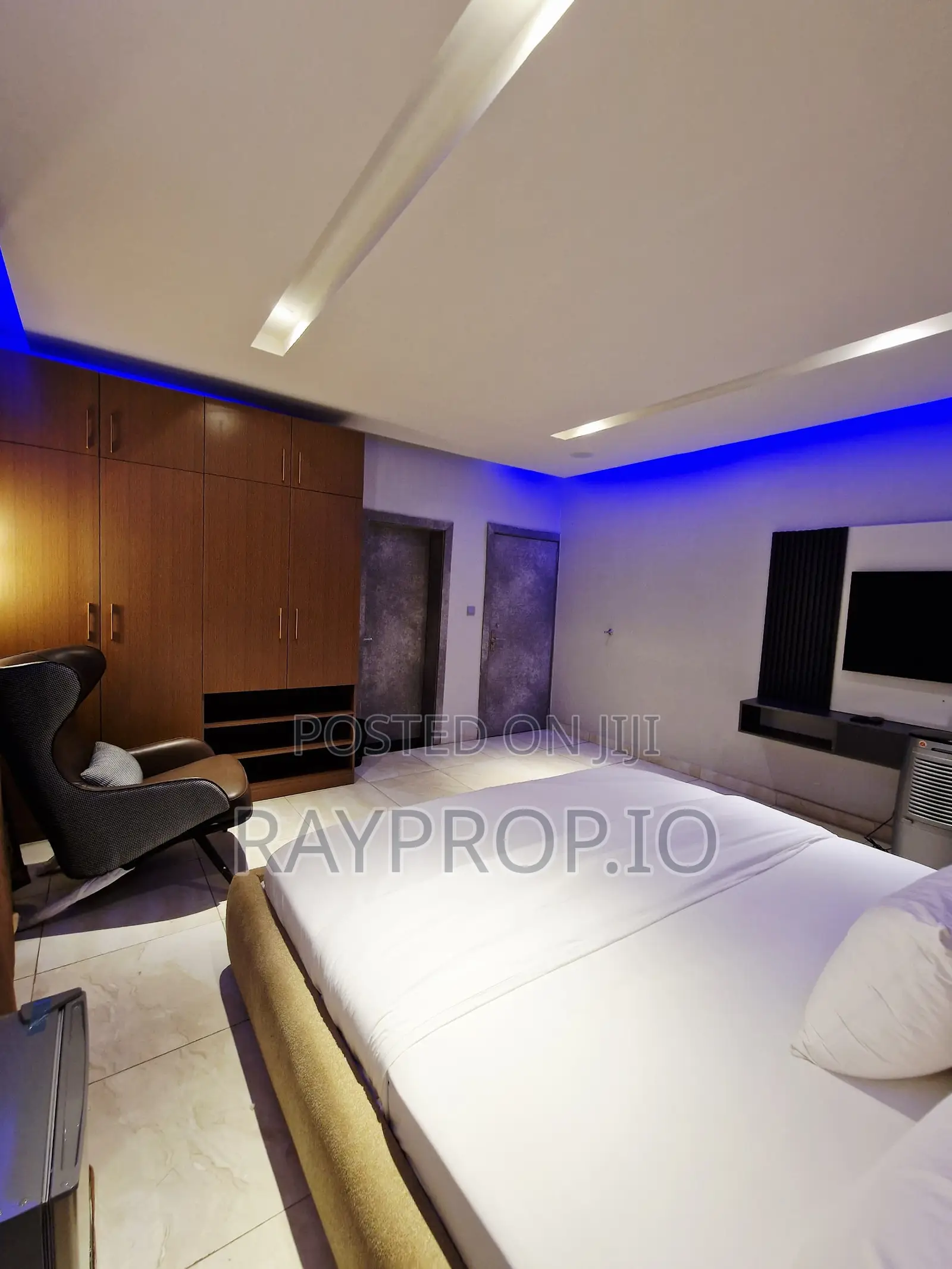 590473ls - 2 Bedroom Shortlet in Garki Abuja in Area 1