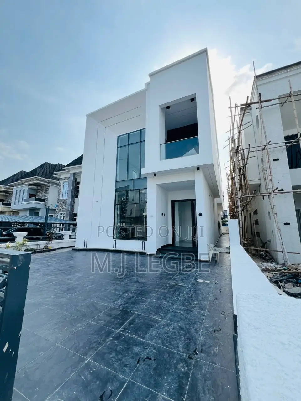 5bdrm Duplex in Ikota, Lekki for sale in Lekki