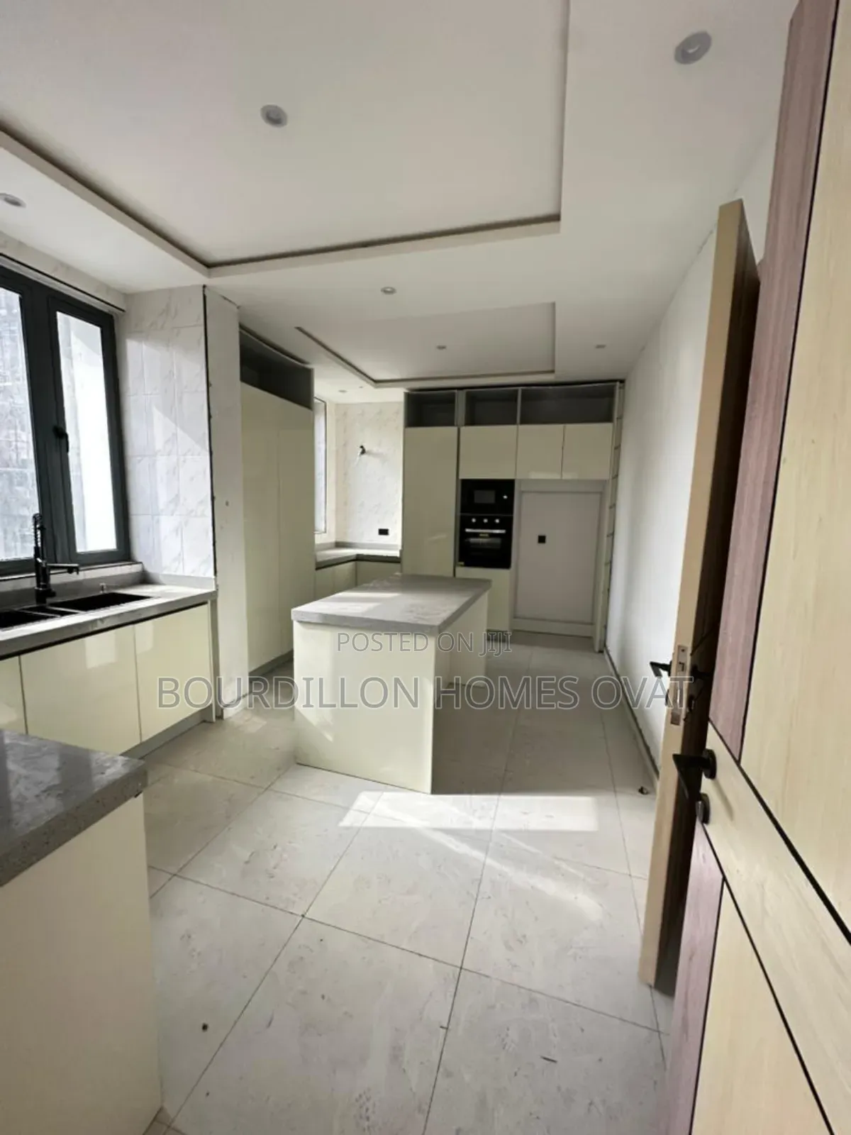 3bdrm Apartment in Lekki Phase 1 for sale in Lekki Phase 1