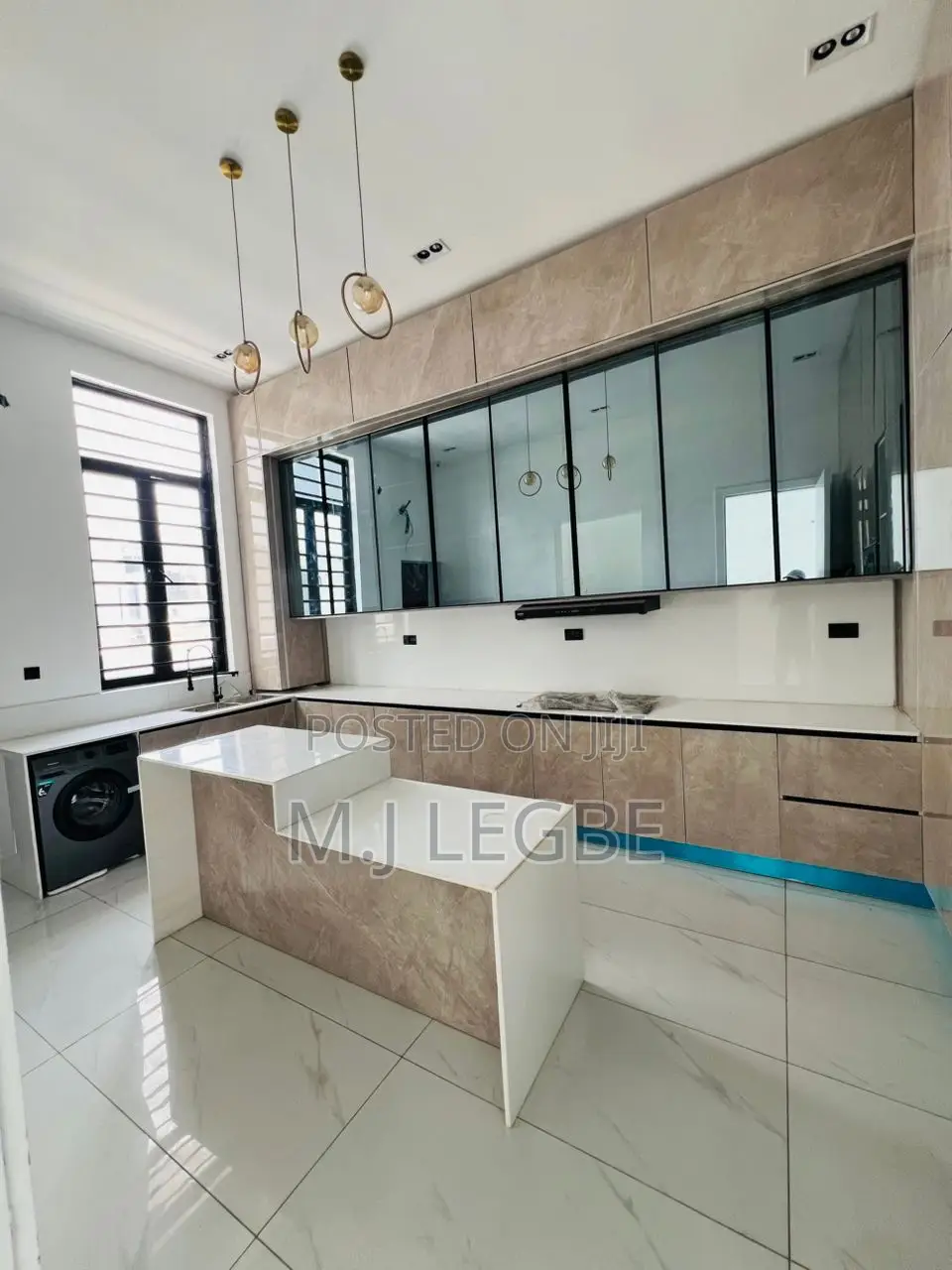 5bdrm Duplex in Ikota, Lekki for sale in Lekki