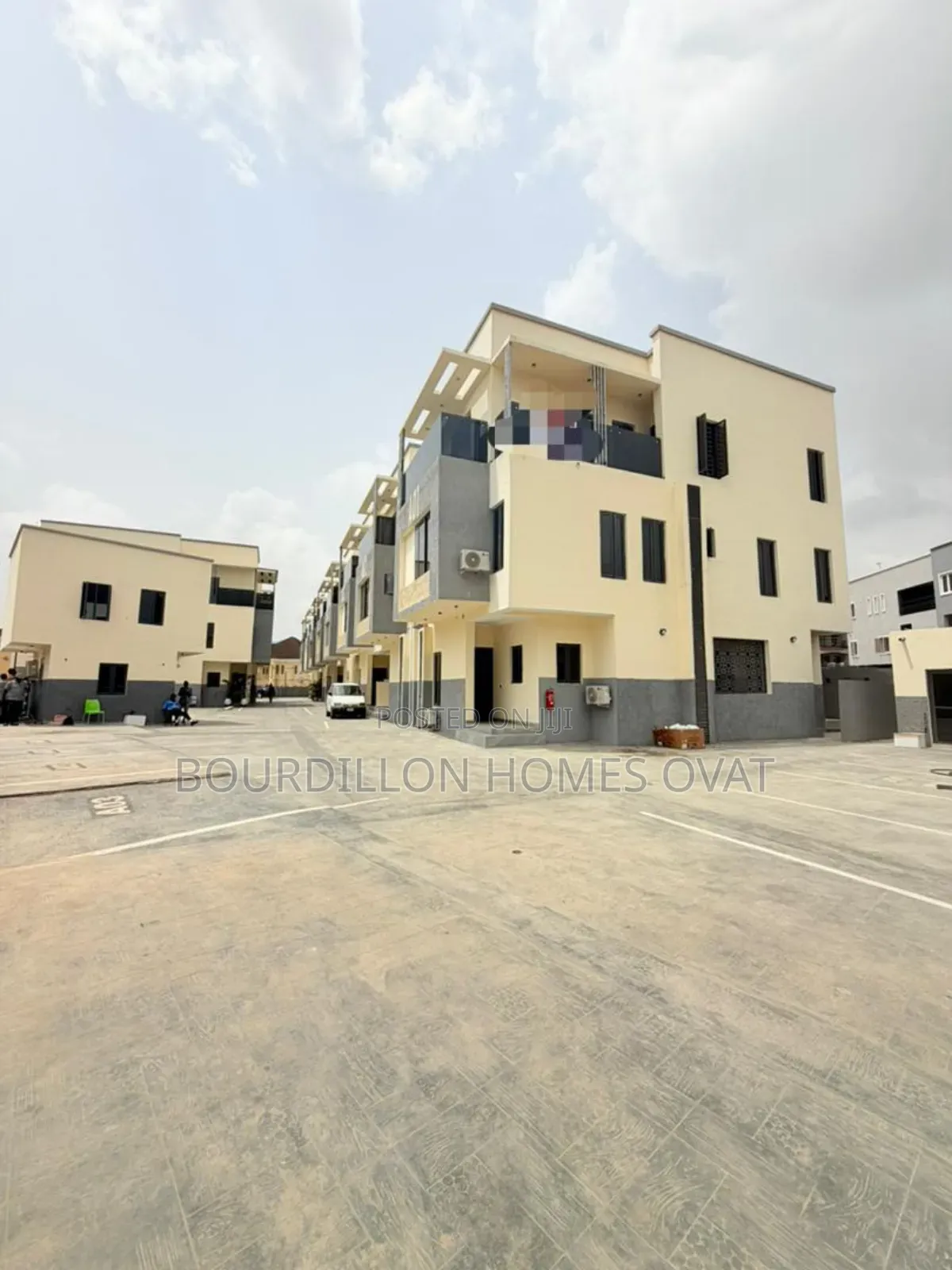 4bdrm Duplex in Ikeja Gra for sale in Ikeja GRA