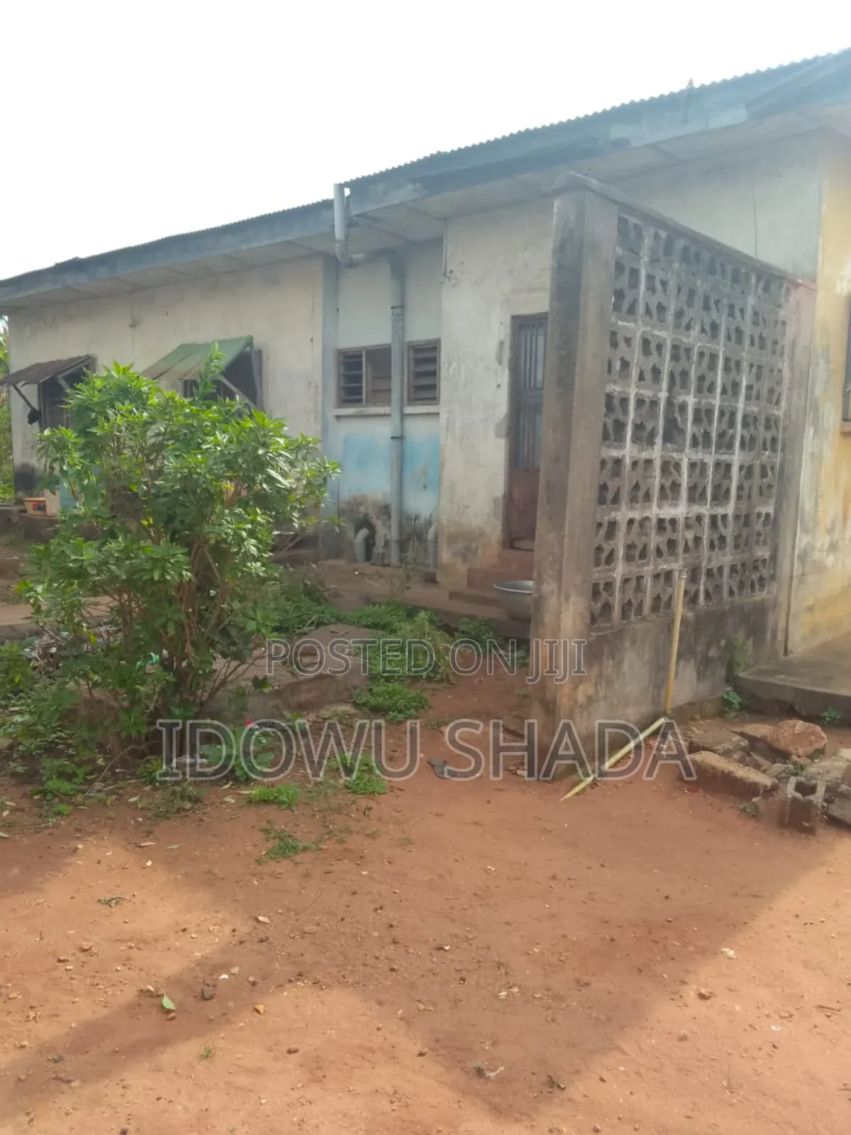 5bdrm Bungalow in Ikangba Estate, Ijebu Ode for sale in Ijebu Ode