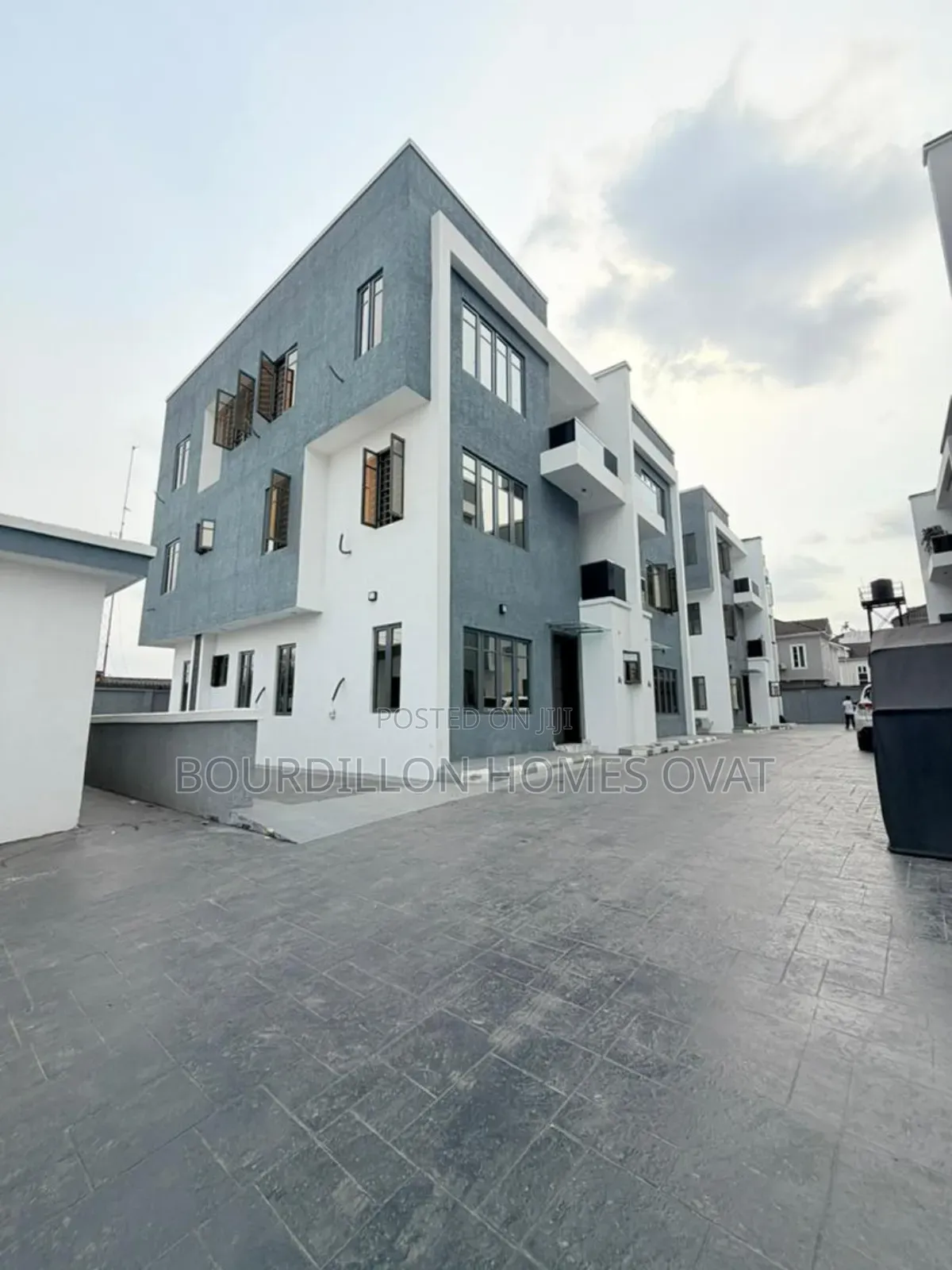 4bdrm Duplex in Maryland Lagos State for sale in LSDPC Maryland Estate