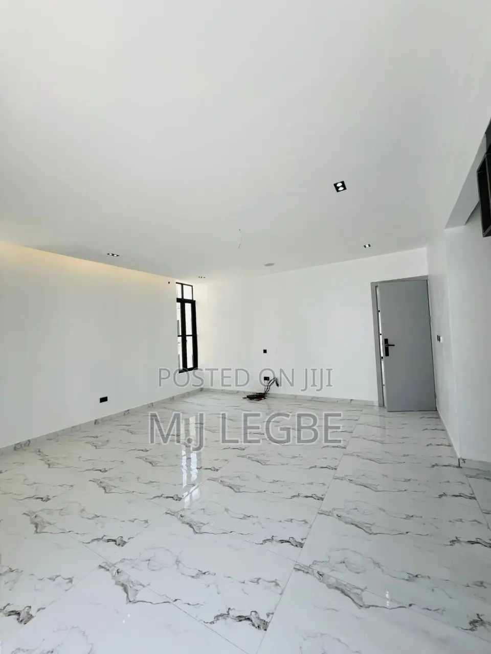 6bdrm Duplex in Ikota, Lekki for sale in Lekki