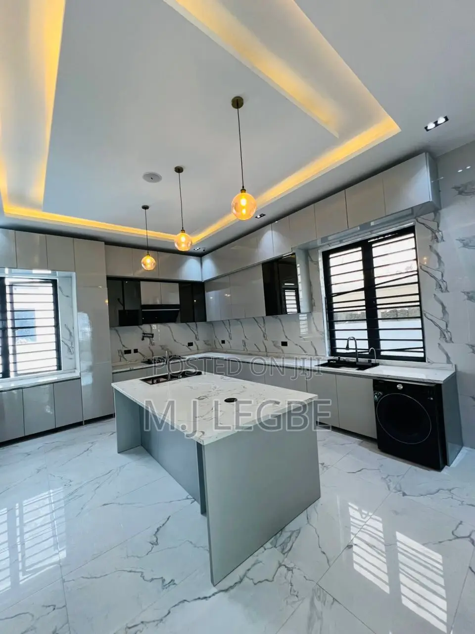 6bdrm Duplex in Ikota, Lekki for sale in Lekki