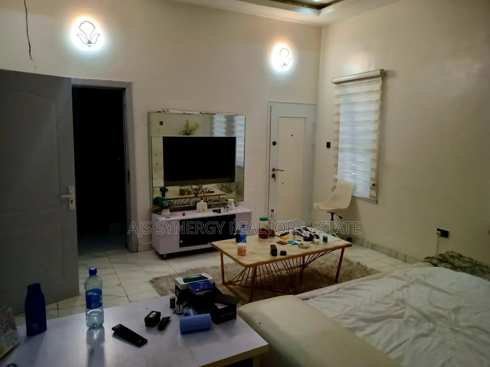 Furnished 4bdrm Duplex in Chevron for rent in Chevron