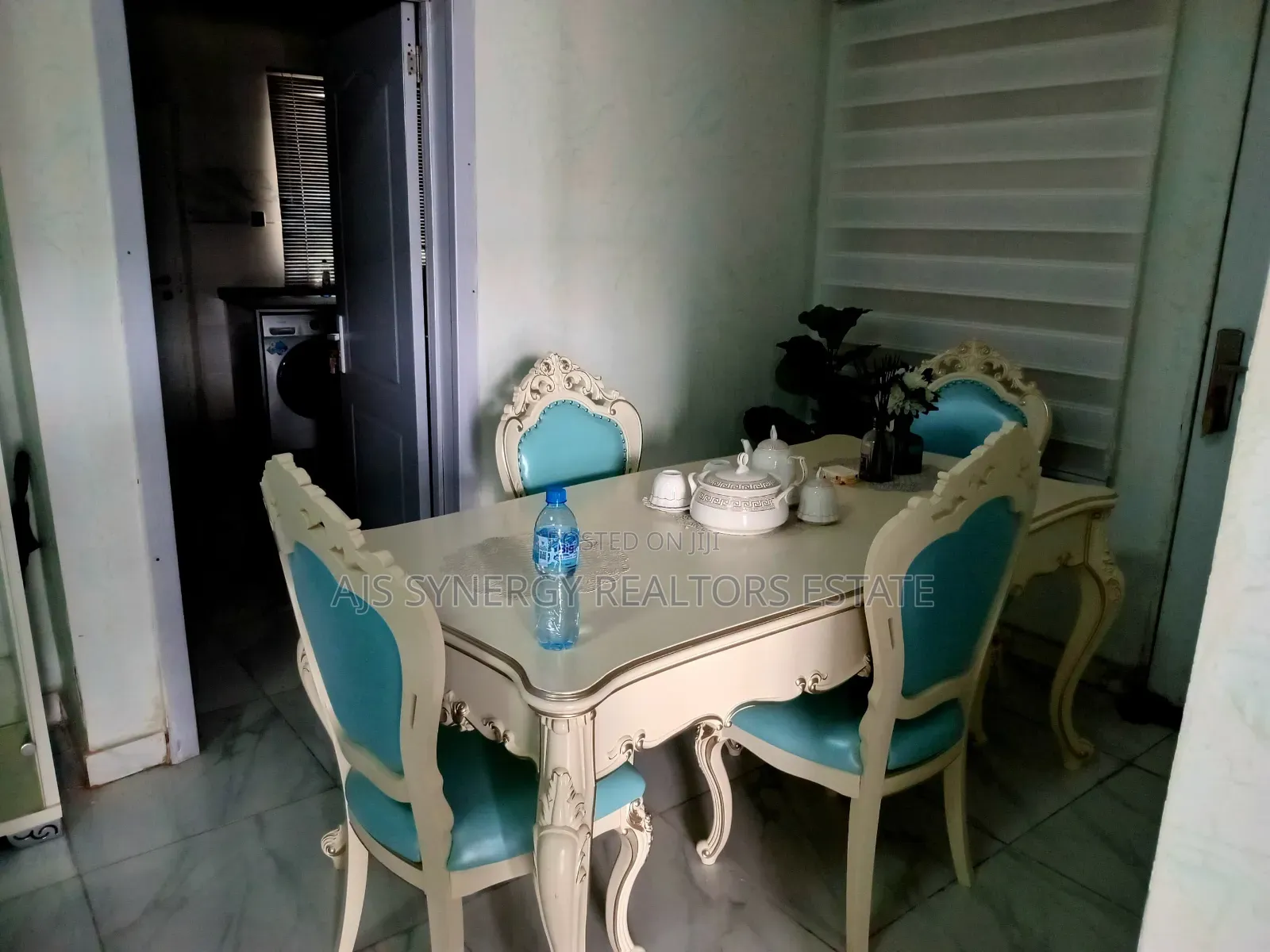 Furnished 4bdrm Duplex in Chevron for rent in Chevron