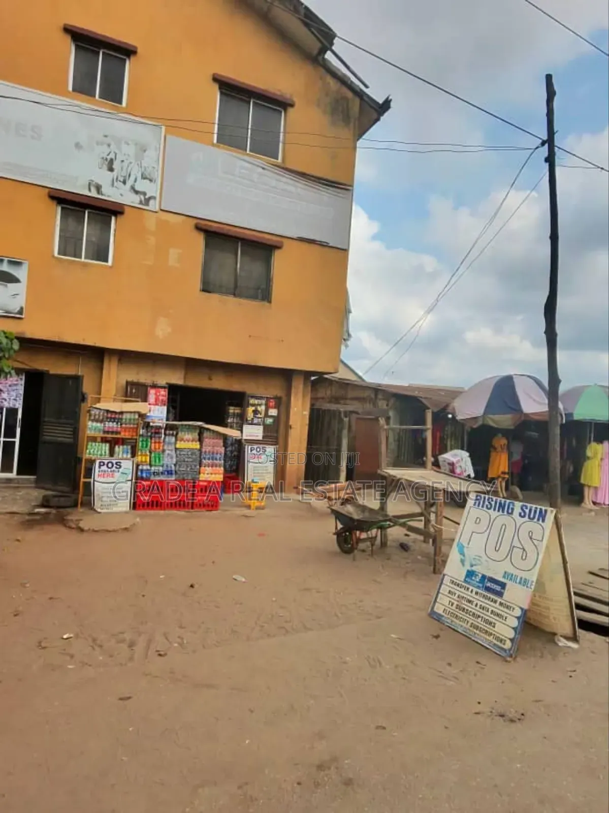 House For Sale, 6 Flats At Nkwo Orji in Owerri