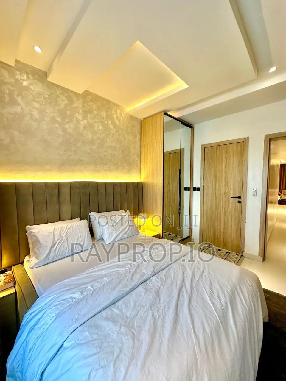 370668ey - 2 Bedroom Shortlet in Lekki Phase 1 in Lekki Phase 1