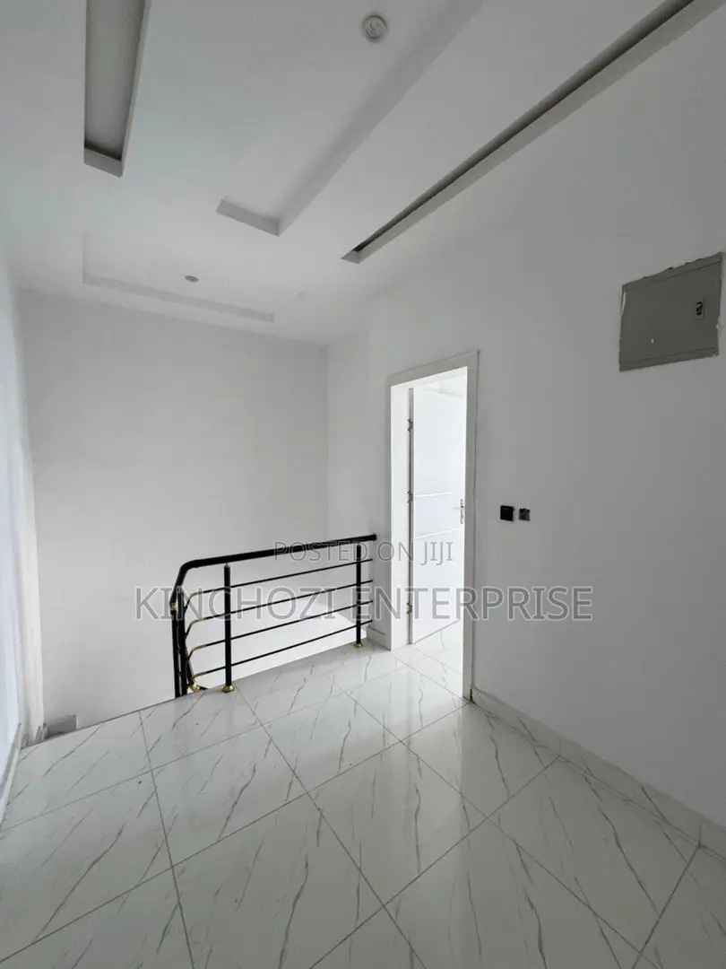 3bdrm Duplex in Rockvale Manors, Zone B for rent in Zone B