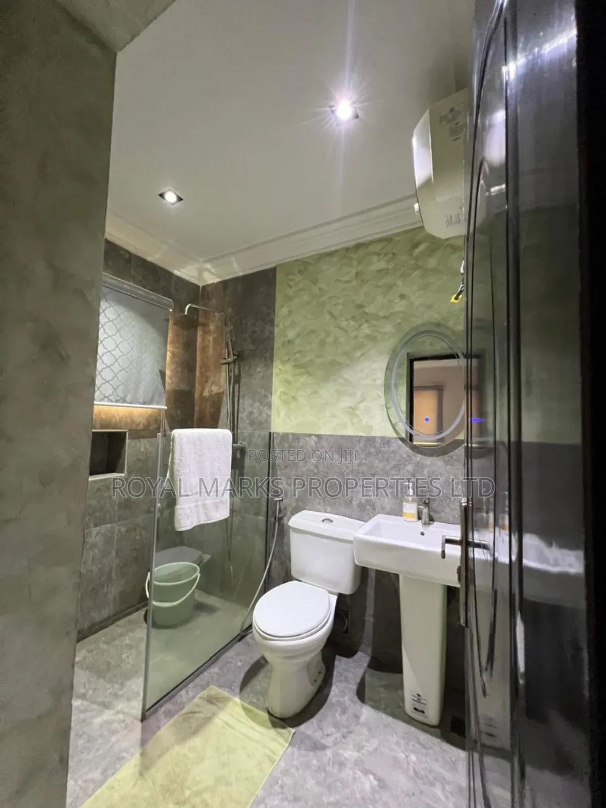 Furnished 2bdrm Block of Flats in Wuse 2 for rent in Wuse 2