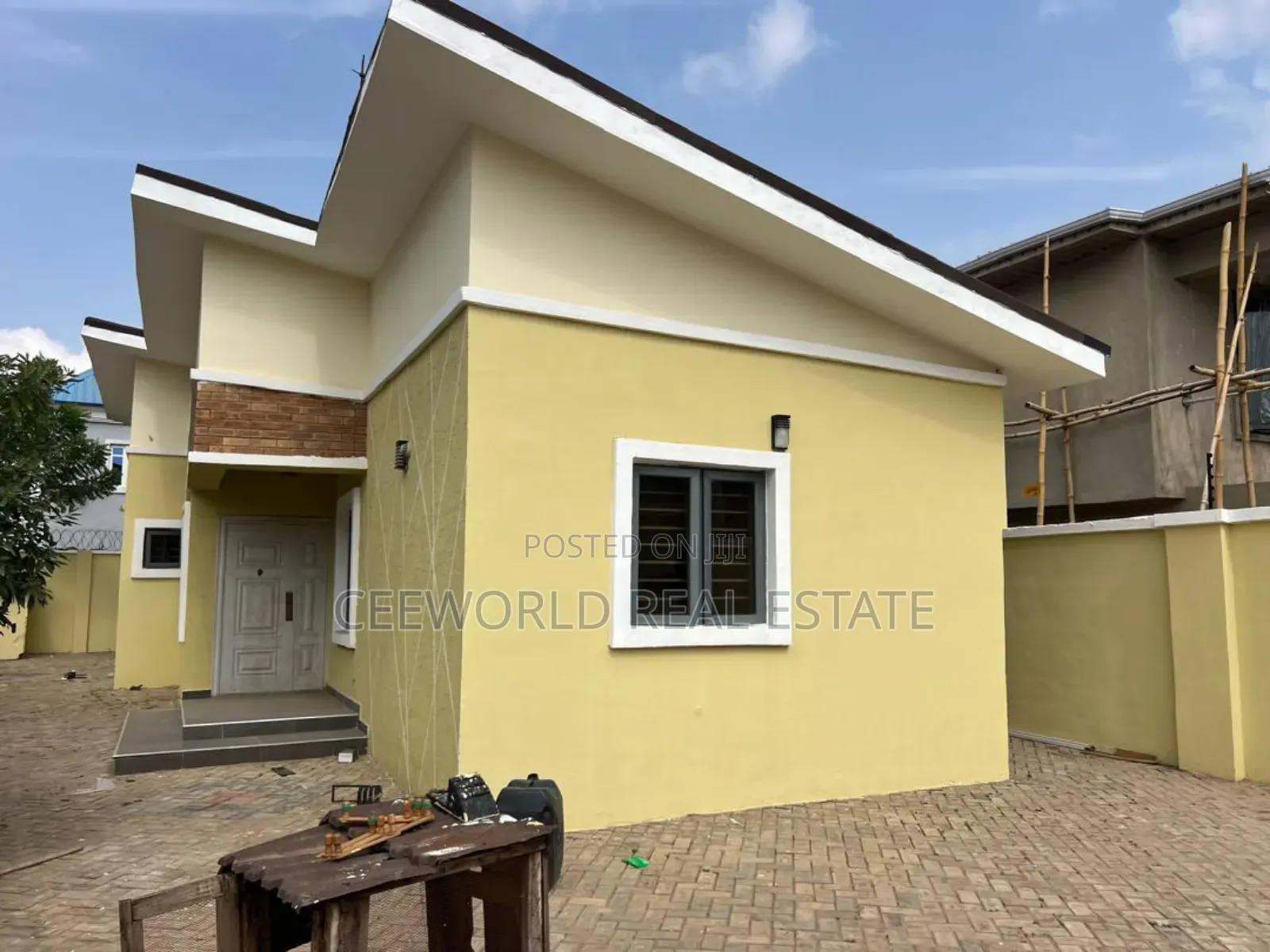 2bdrm Bungalow in Golden Palace, Akala Express for rent in Akala Express