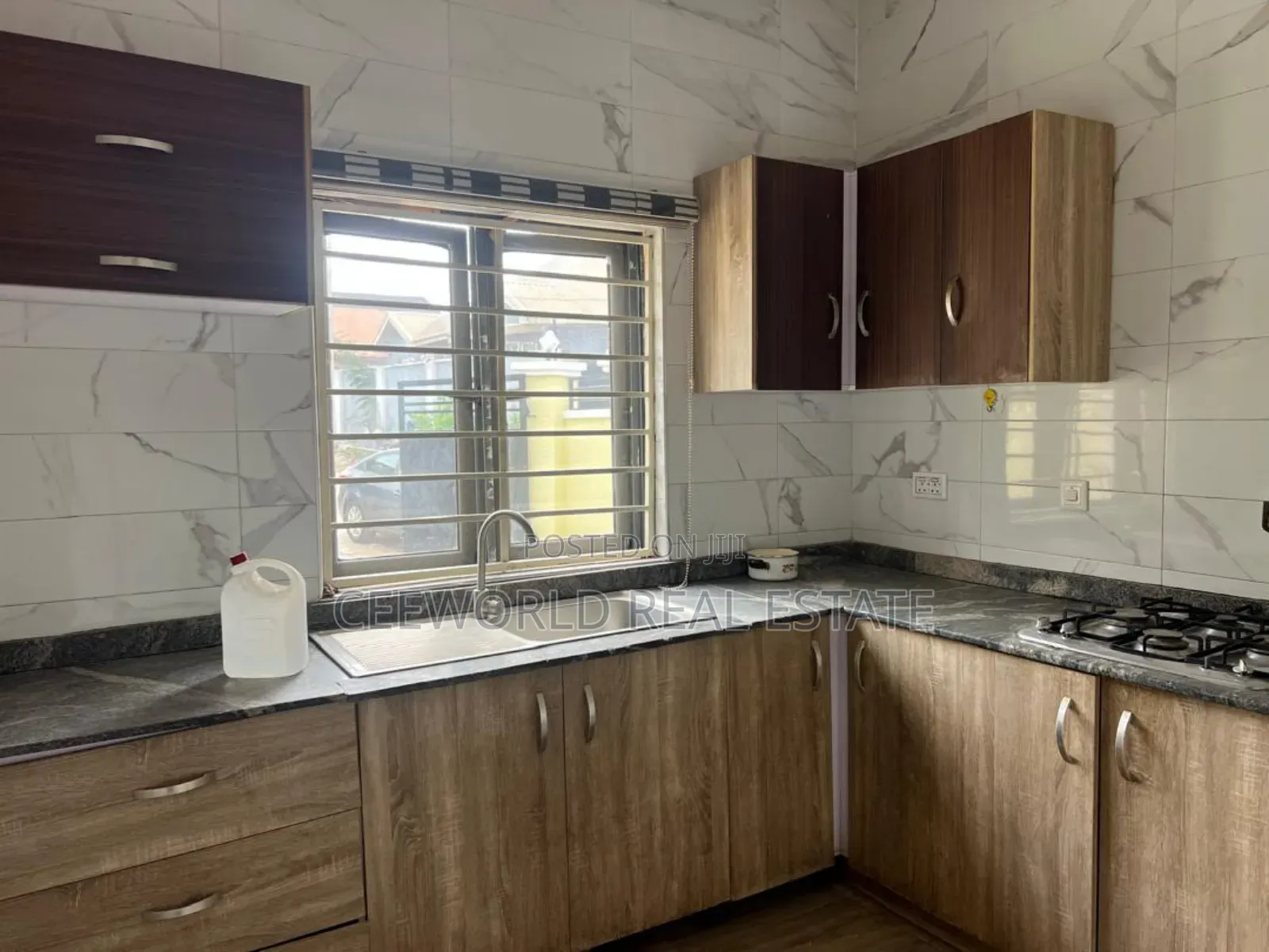2bdrm Bungalow in Golden Palace, Akala Express for rent in Akala Express
