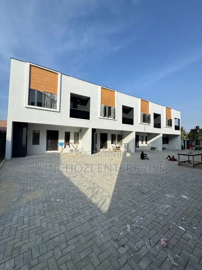 3bdrm Duplex in Rockvale Manors, Zone B for rent in Zone B