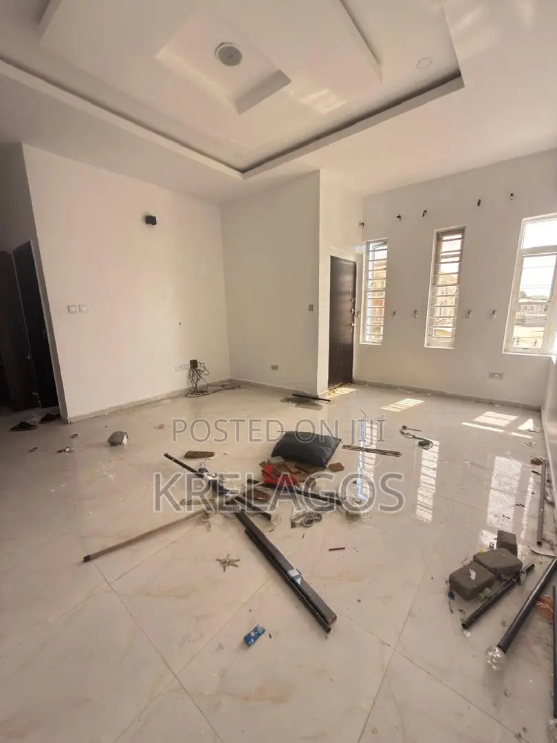 4bdrm Duplex in Ologolo for rent in Ologolo