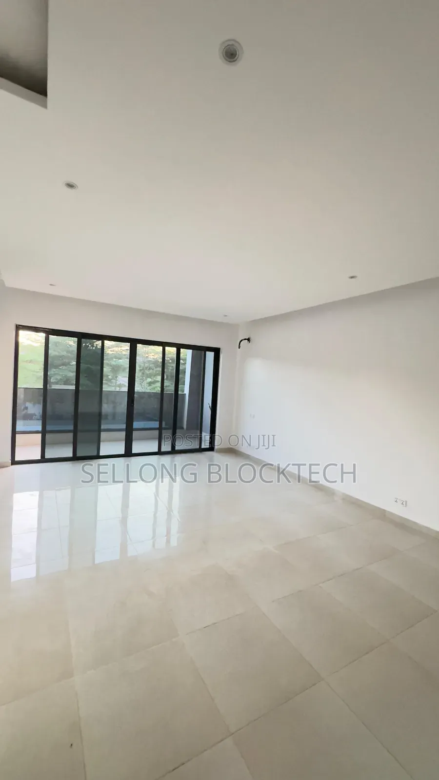 4bdrm Townhouse/Terrace in Guzape District for Sale in Mabushi