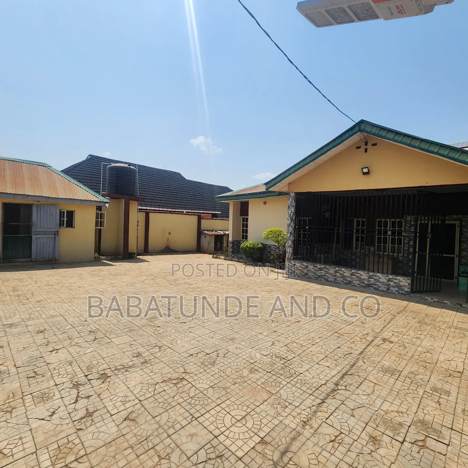3bdrm Bungalow in Apata for sale in Apata