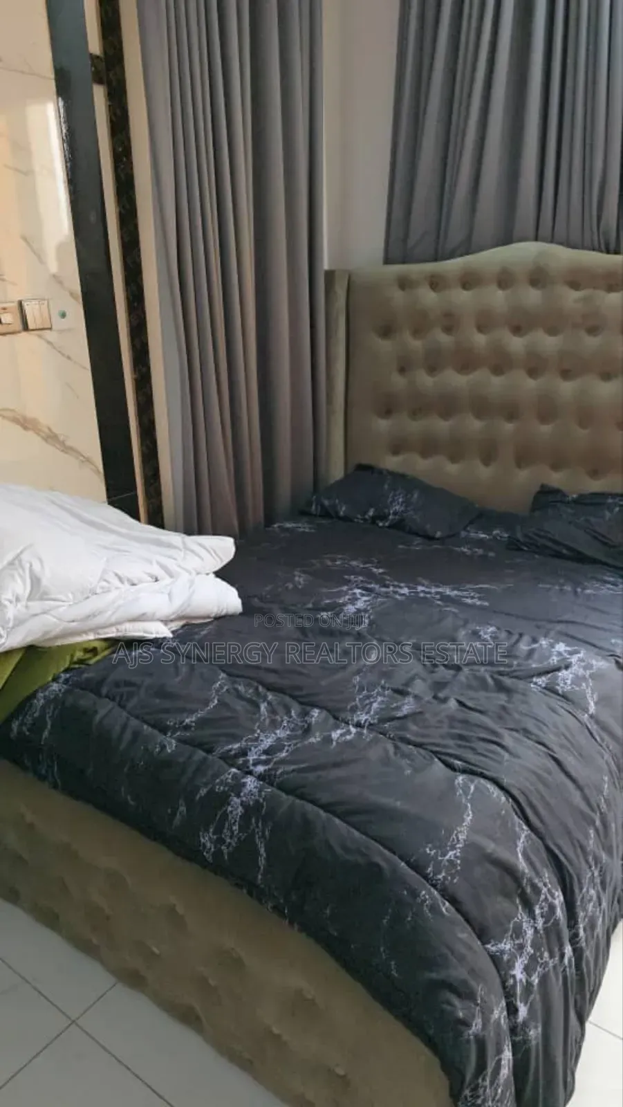 Furnished 5bdrm Duplex in Chevron for rent in Chevron