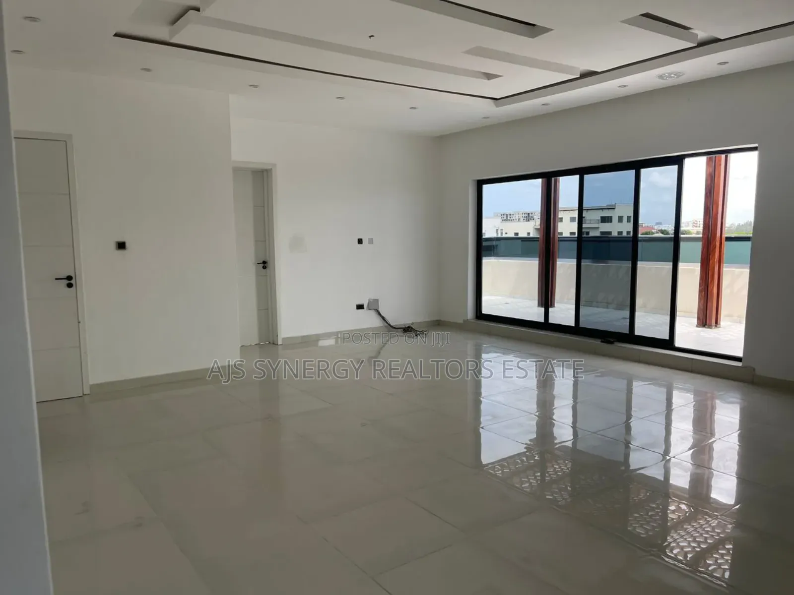 6bdrm House in Lekki Phase 1 for sale in Lekki Phase 1