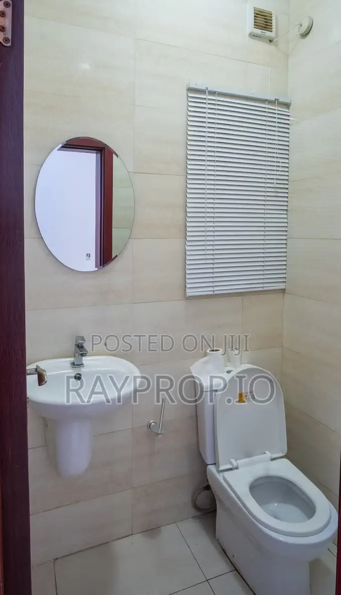 018417ge - 3 Bedroom Shortlet Osapa Lekki in Osapa london