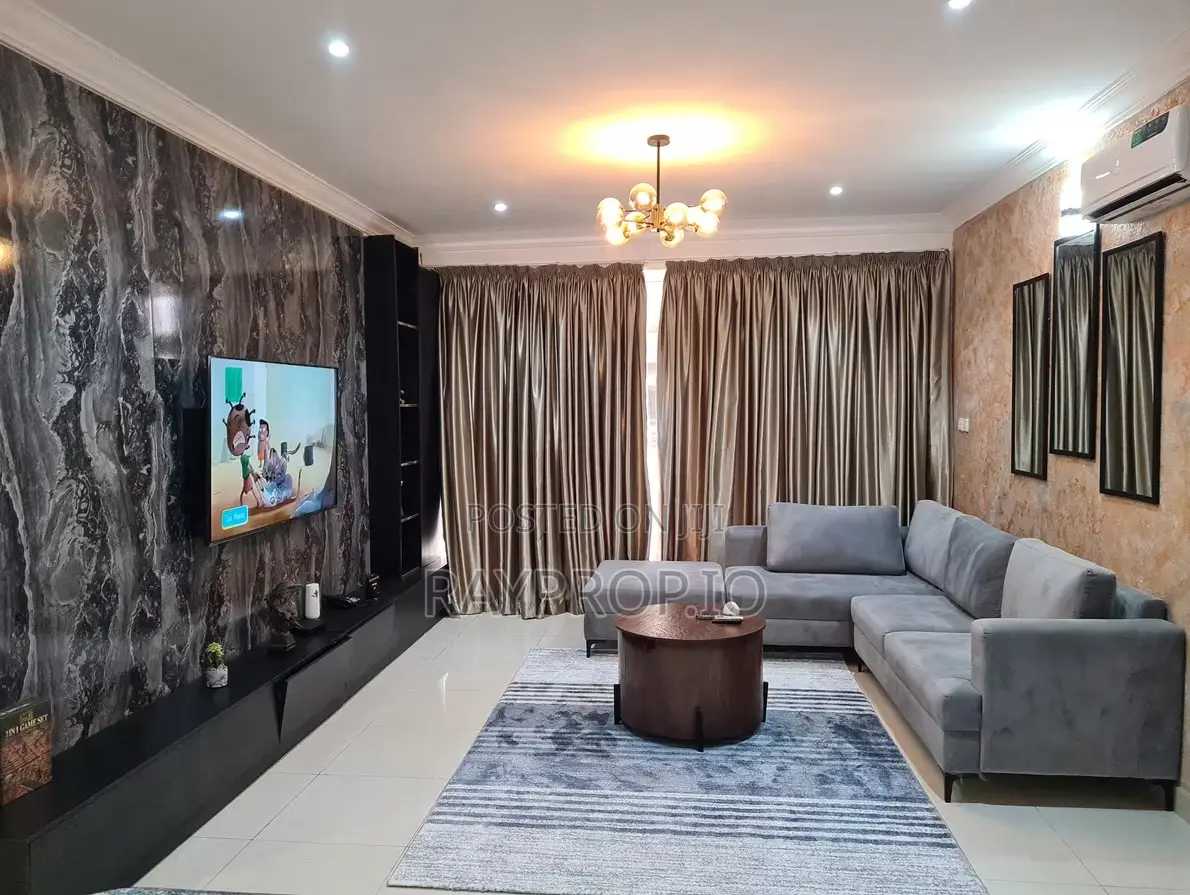 018417ge - 3 Bedroom Shortlet Osapa Lekki in Osapa london