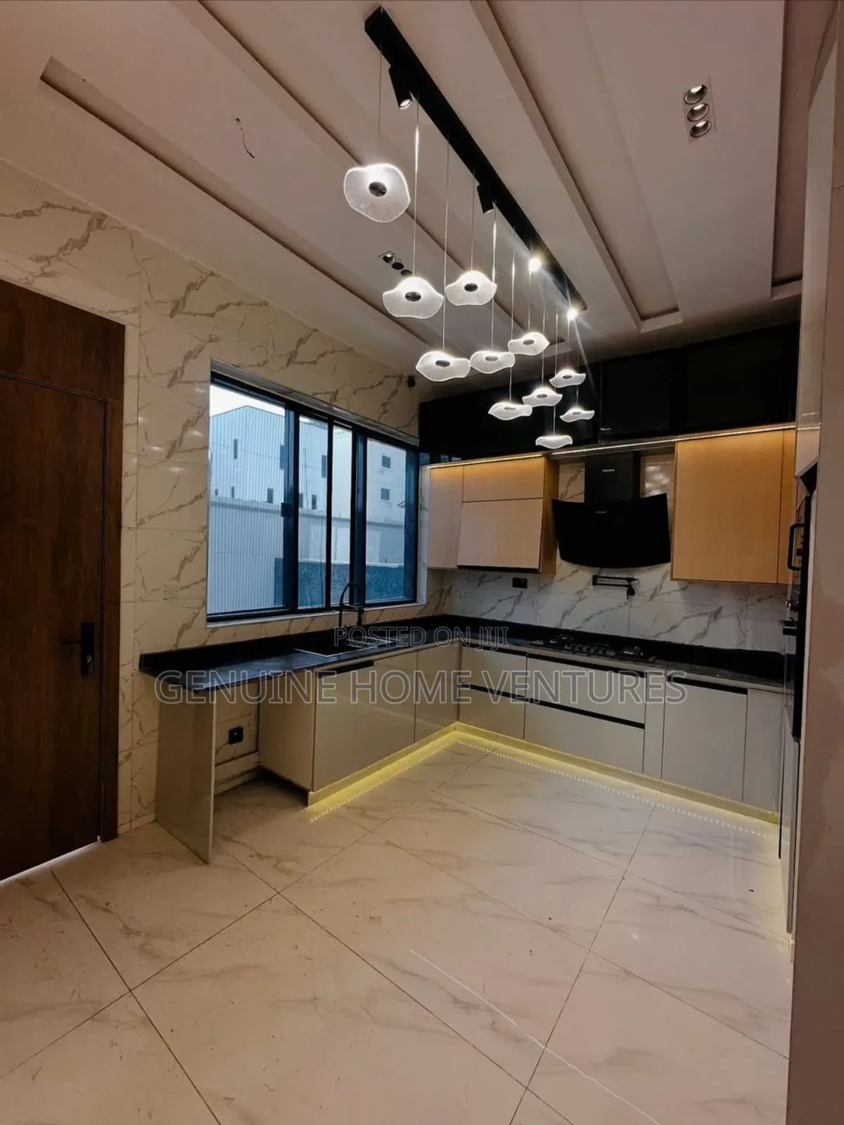 4bdrm Duplex in Lekki Phase One for sale in Lekki Phase 1