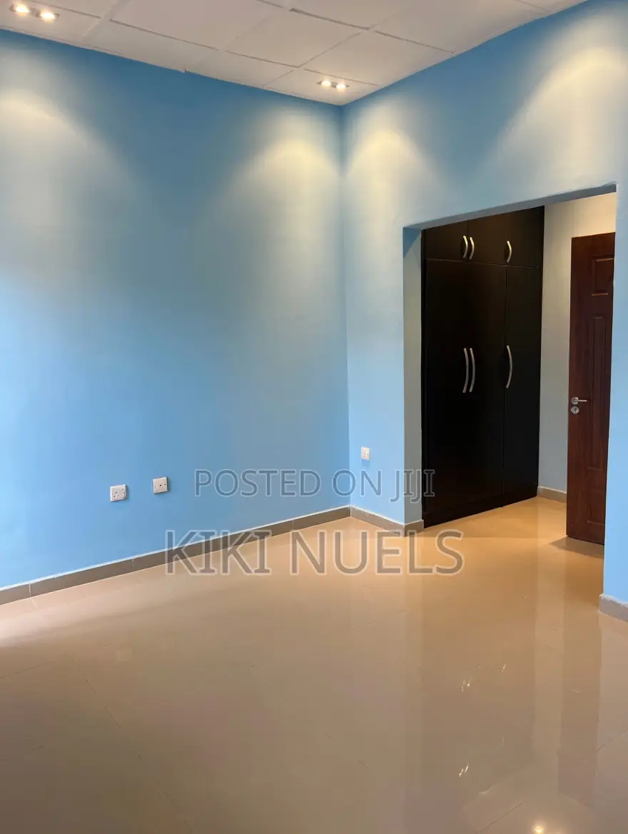 3bdrm Duplex in Road Safety Estate, for sale in Lokogoma