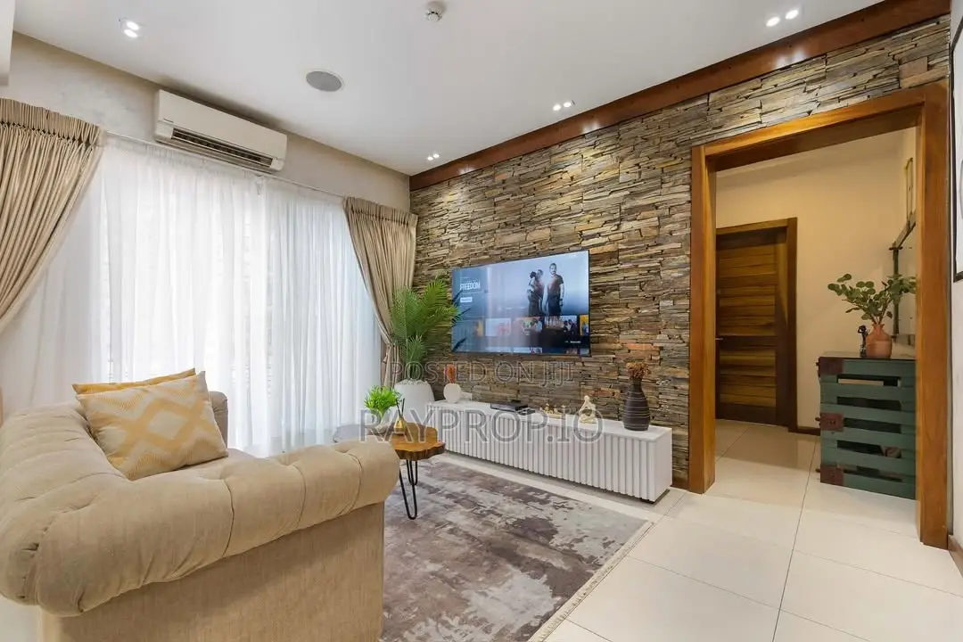 043508oq - 1 Bedroom Shortlet in Lekki Phase 1 in Lekki Phase 1